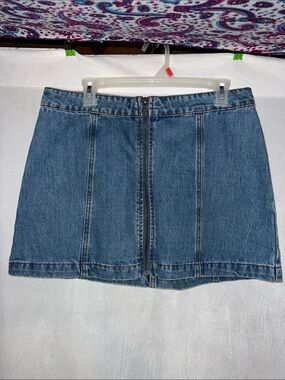 Altar’d State Medium Denim Front-Zip Mini Skirt - Blue Waist 17” flat